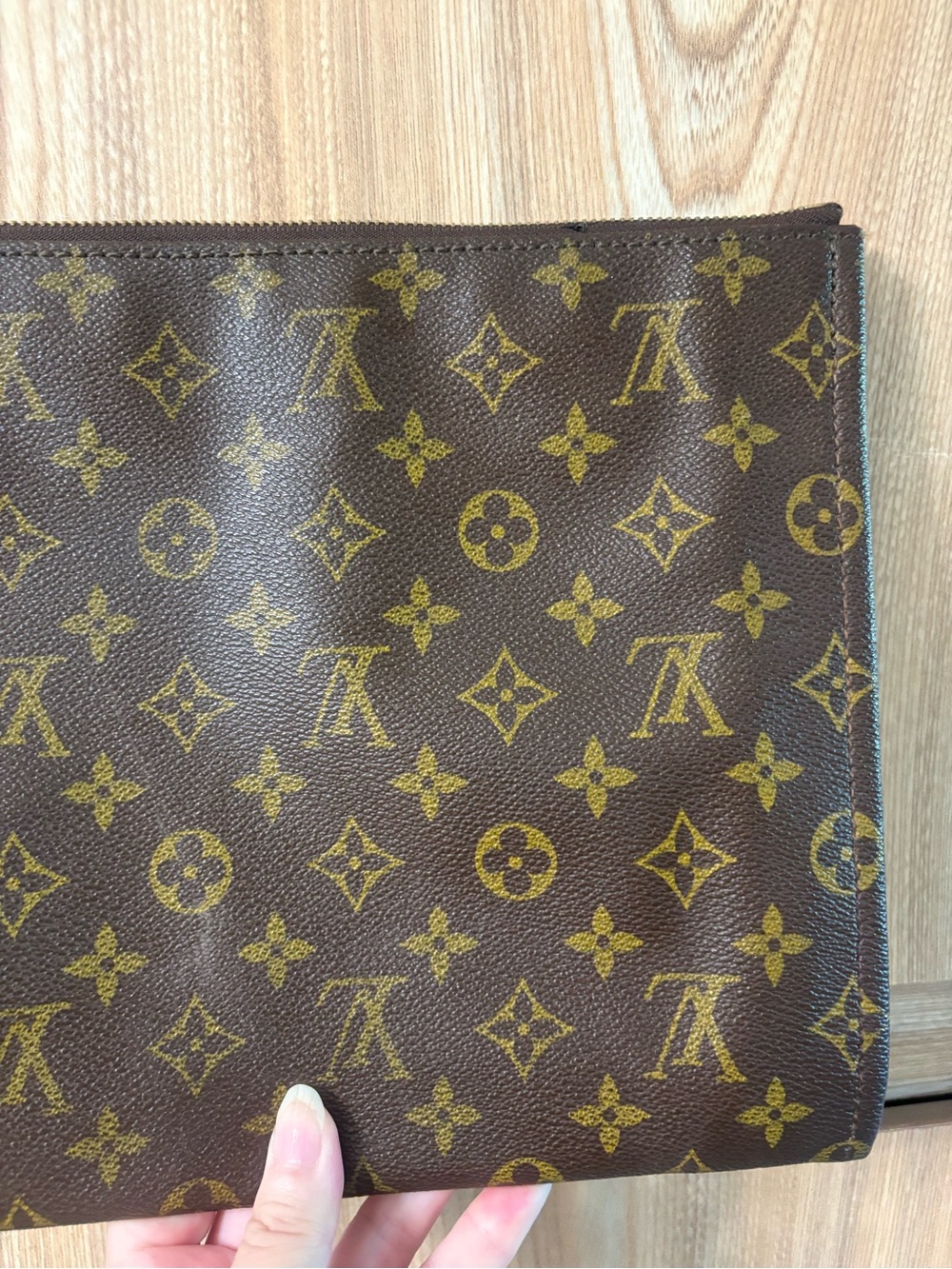 Auth Louis Vuitton Monogram Portfolio Clutch iPad Sleeve Zip Vintage - Picture 7 of 16